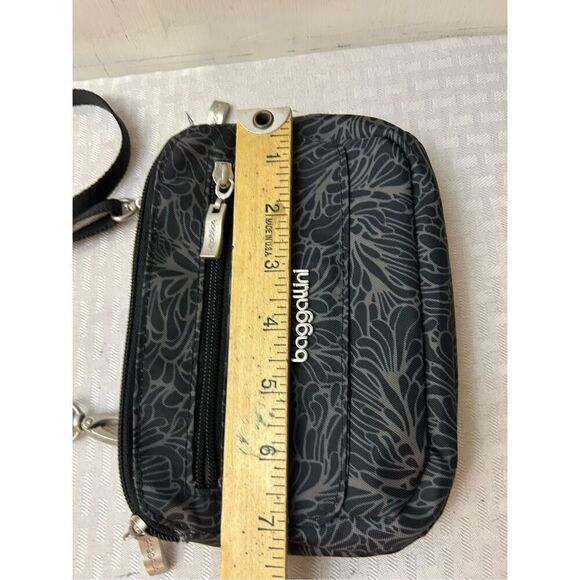 Baggallini mini RFDI crossbody black gray 7.5"x5.5" - Picture 4 of 8